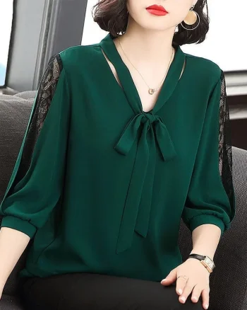 Bluza verde eleganta cu voal brodat inserat, model 137