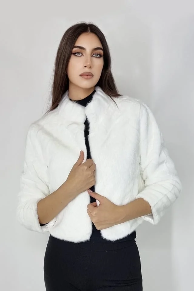 Haina din blana ecologica Graziana, cu maneca trei sferturi si accesoriu inclus, Alb, Marime blanita - universala S/M