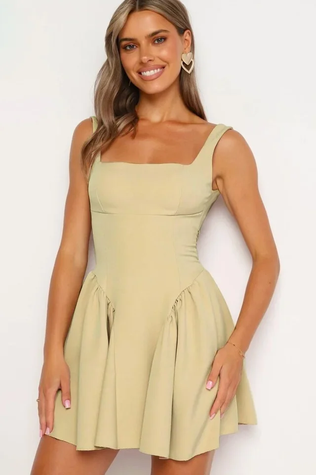 Rochie scurta babydoll MARA, cu spatele gol si funda, Bej, Marime S/M/L