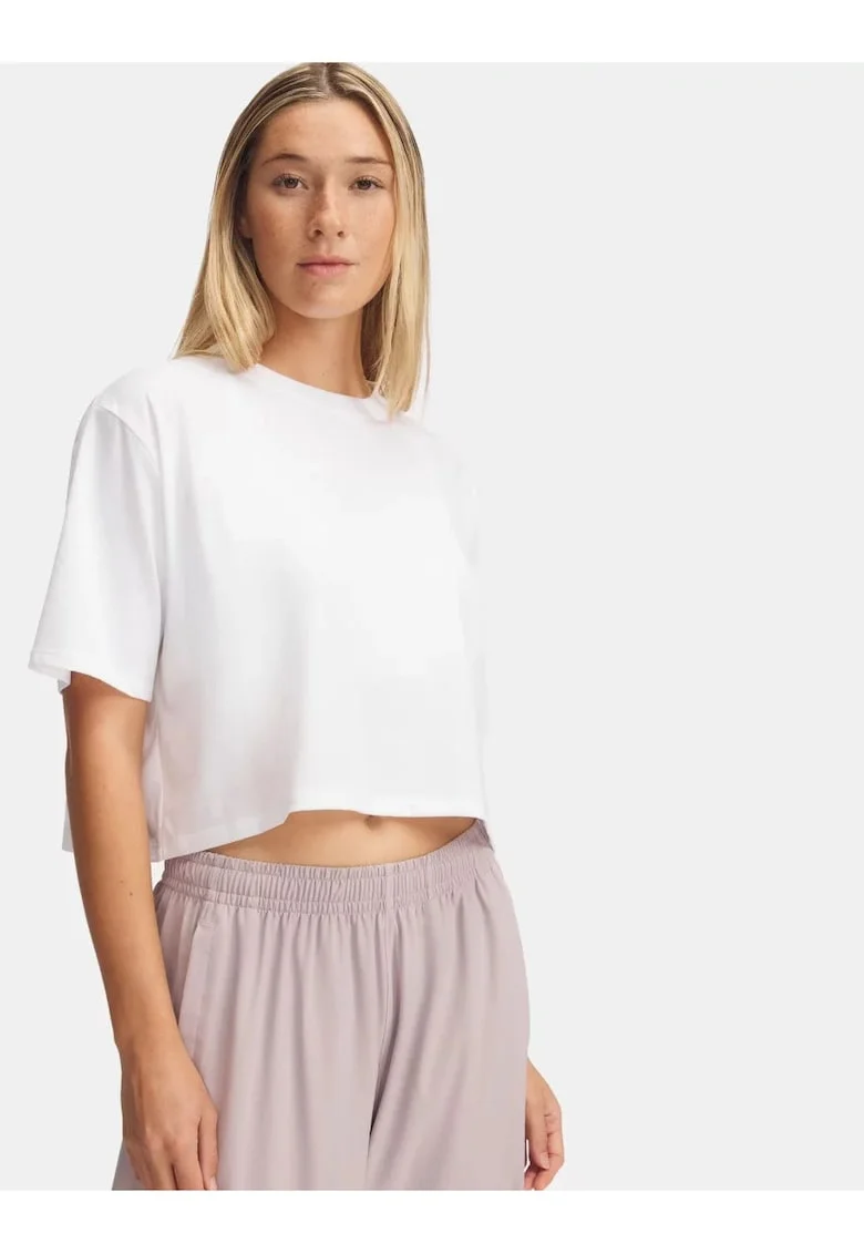Tricou crop cu decolteu la baza gatului