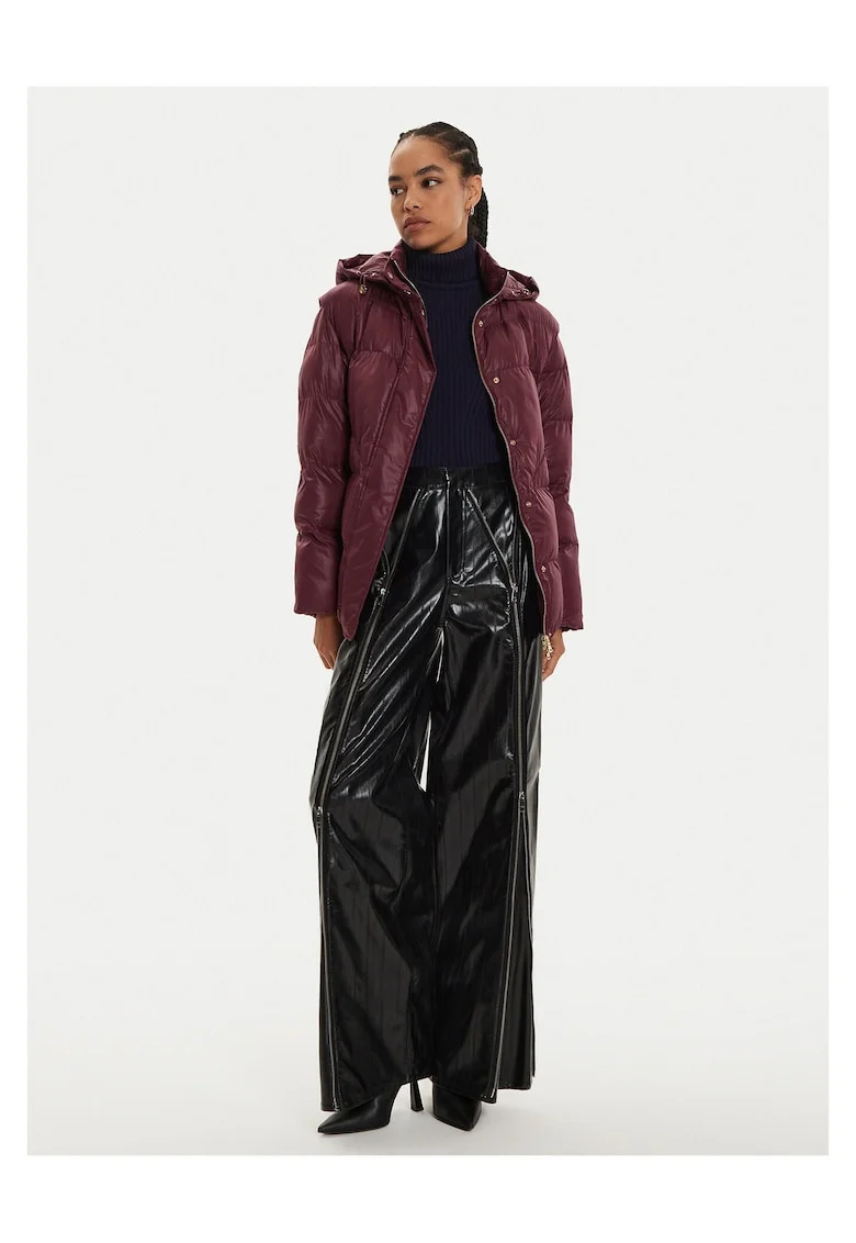 Geanta dama  model PATRIZIA PEPE-8O0143 A451 M511, culoare prune, dimensiuni nedefinite.