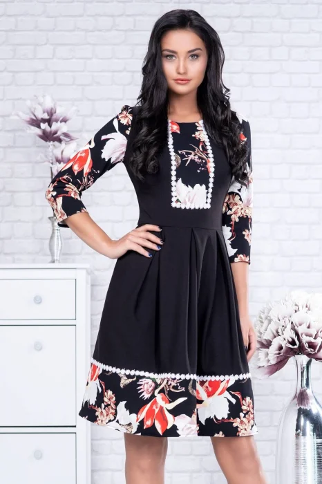 Rochie cu motive traditionale Lorina