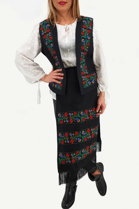SET - 2 Fote brodate cu model traditional 5