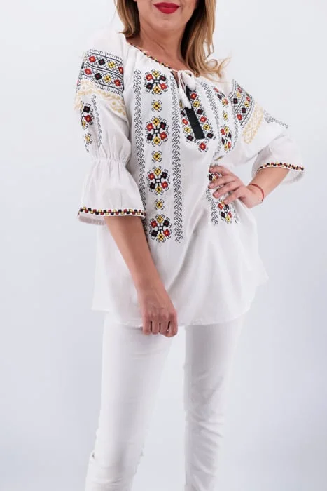Ie Traditionala Raluca 6