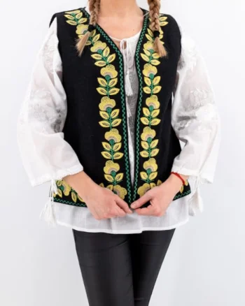 Vesta brodata cu model traditional Alina 10