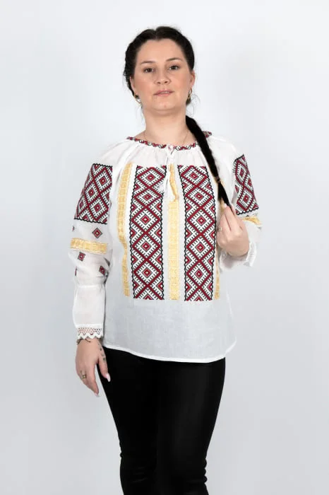 Ie Traditionala Stefana 2