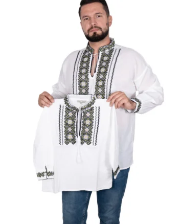 Ie traditionala baieti Robi 3