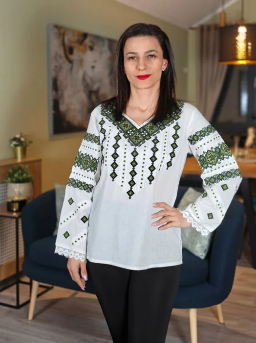 Ie Traditionala Alexia 2