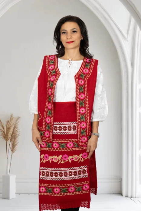 Costum Traditional Vesta si Fote Olguta 3