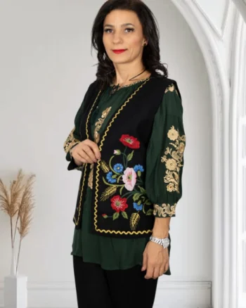 Vesta brodata cu model traditional Angi 18