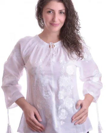 Ie traditionala alba cu motiv floral alb Anita