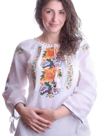 Ie traditionala alba cu motiv floral galben Simina