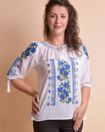 Ie traditionala alba cu motiv floral albastru Hortensia