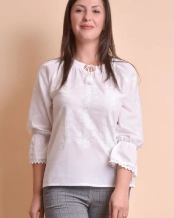 Ie traditionala alba cu motiv geometric alb Valeria