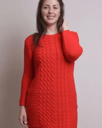 Pulover lung rosu cu model impletit