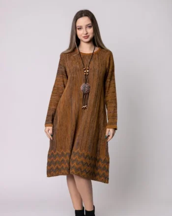 Rochie camel boho chic cu model geometric