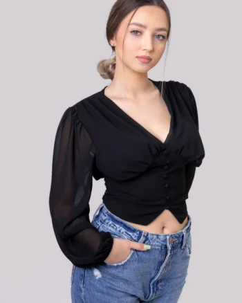 Bluza neagra cu maneci bufante