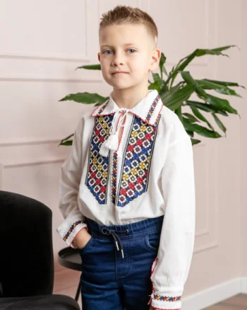 Camasa traditionala de baieti alba cu motiv floral tricolor Raul