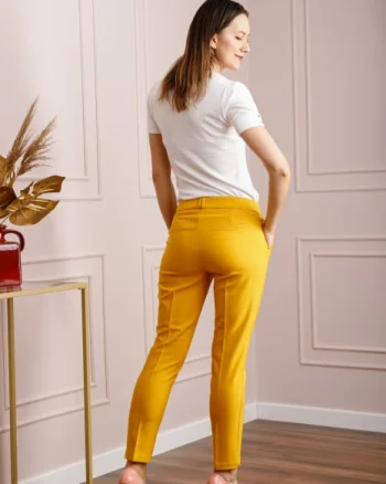 Pantaloni eleganti galben mustar cu buzunare functionale