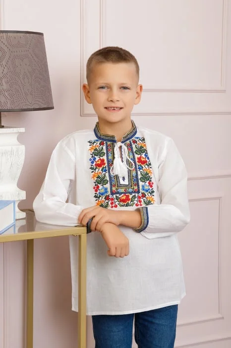 Camasa traditionala de baieti alba cu motiv floral multicolor Mihai