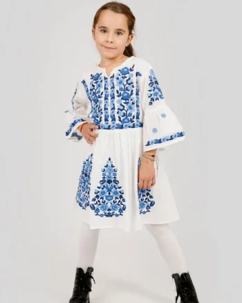 Rochie traditionala alba pentru fetite cu motiv floral albastru Sofia