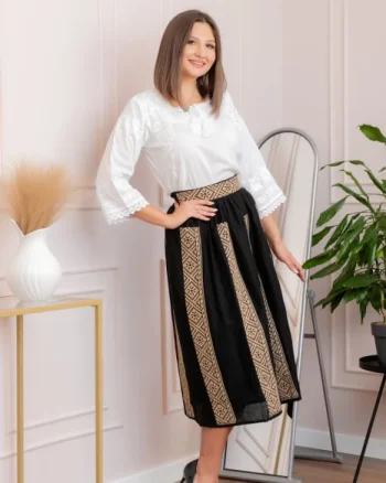Fusta traditionala neagra cu broderie geometrica crem Magdalena 02