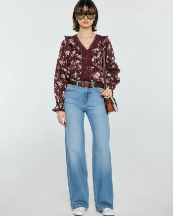 Bluza cu imprimeu floral si volane