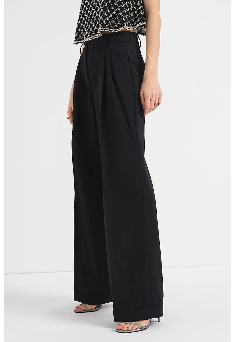 Pantaloni ampli, Negru