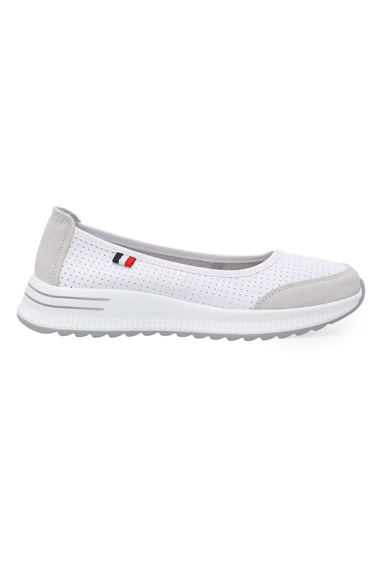 Balerini din piele cu detalii perforate