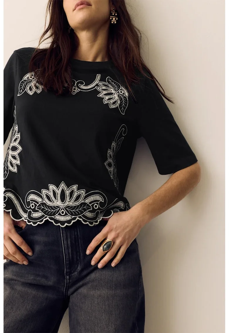 Bluza cu decolteu rotund si broderie, Negru