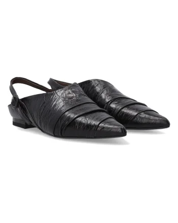 Pantofi cu toc in piele cu detalii suprapuse
