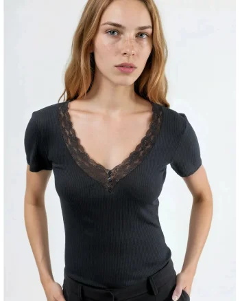 Bluza dama  guler in V, detalii din dantela, negru, bumbac