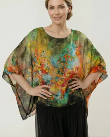 Bluza vaporoasa tip poncho din matase, croi oversized cu print pictural multicolor verde olive