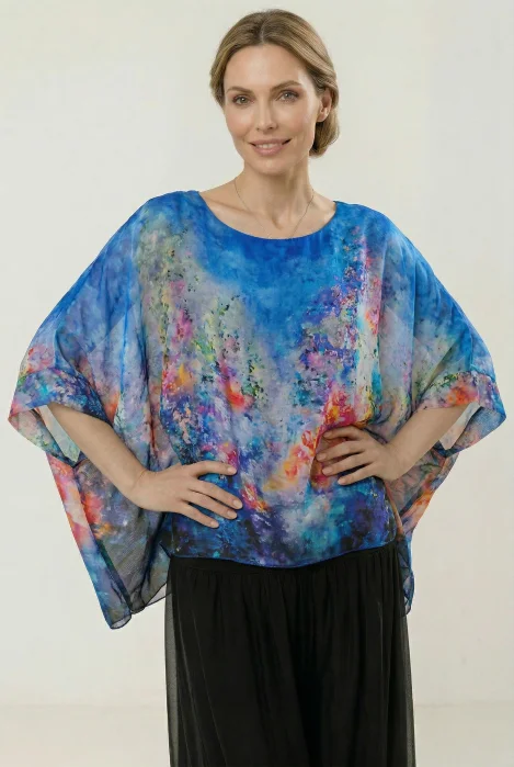 Bluza vaporoasa tip poncho din matase, croi oversized cu print pictural multicolora albastru
