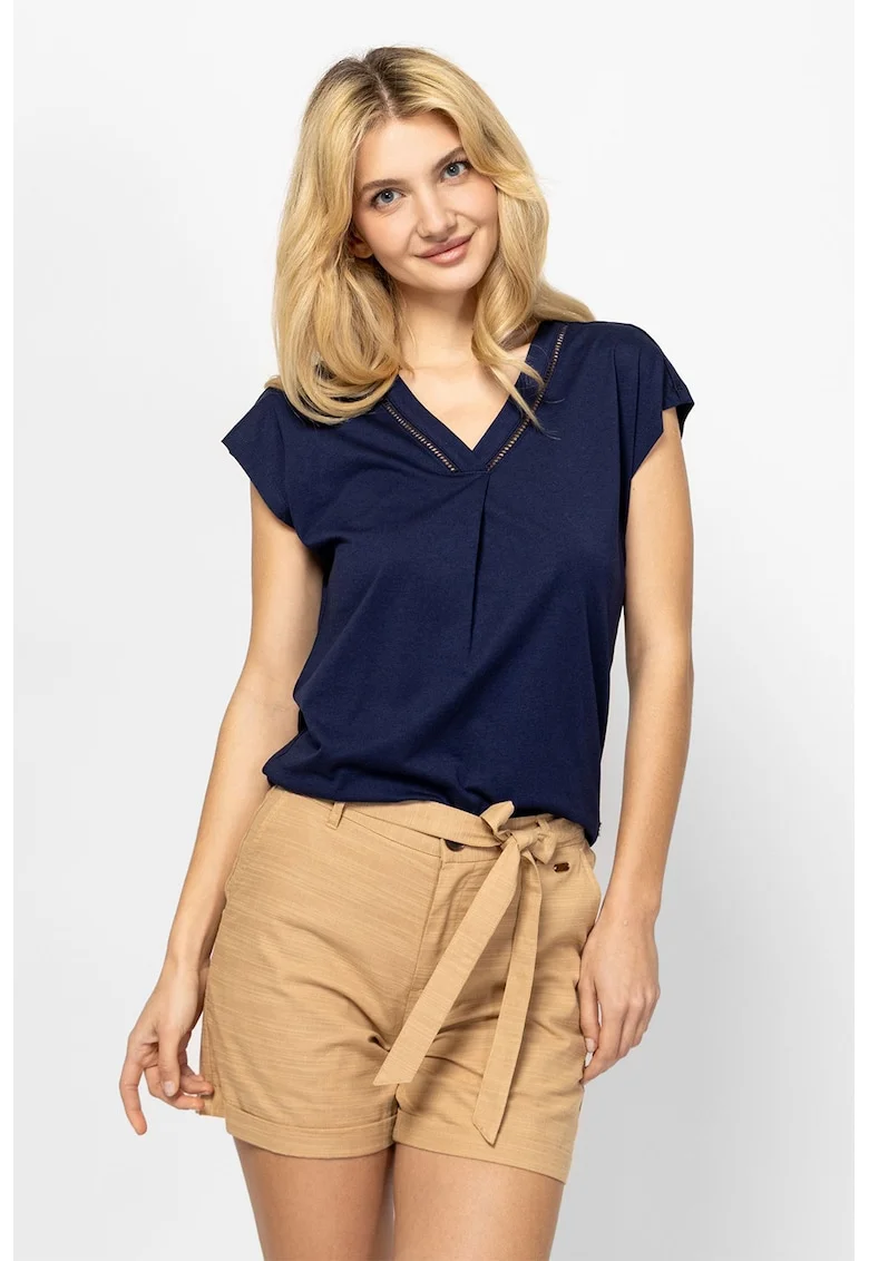 Tricou cu decolteu in V si detalii perforate Melanda, Bleumarin