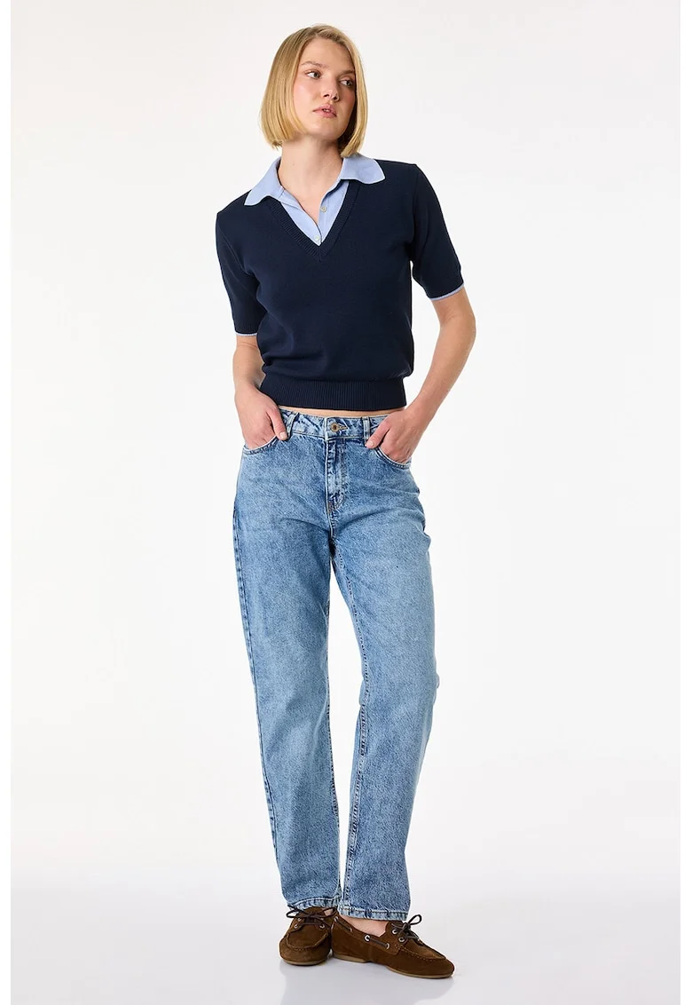 Blugi bootcut, Albastru deschis