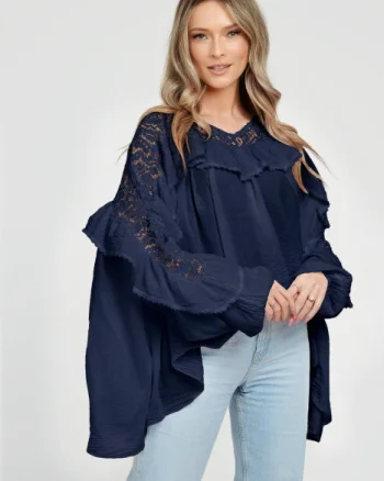 Bluza boho oversize din batist de bumbac, in colturi, cu volan si dantela, bleumarin