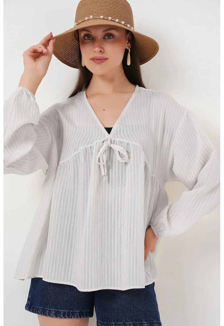 Bluza dama  model Big Dart, decolteu in V, volane, ivoire, textil, Alb fildes, Alb