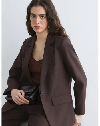 Sacou regular fit cu model uni, Maro inchis