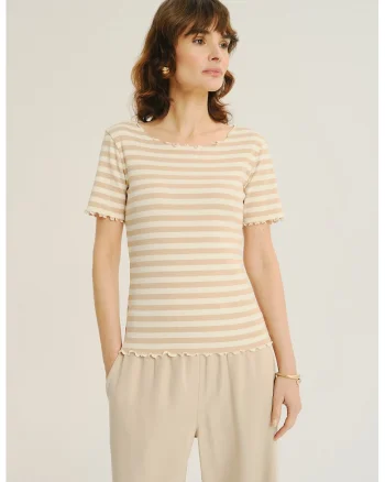Tricou cu model in dungi si terminatii valurite, Bej/Crem