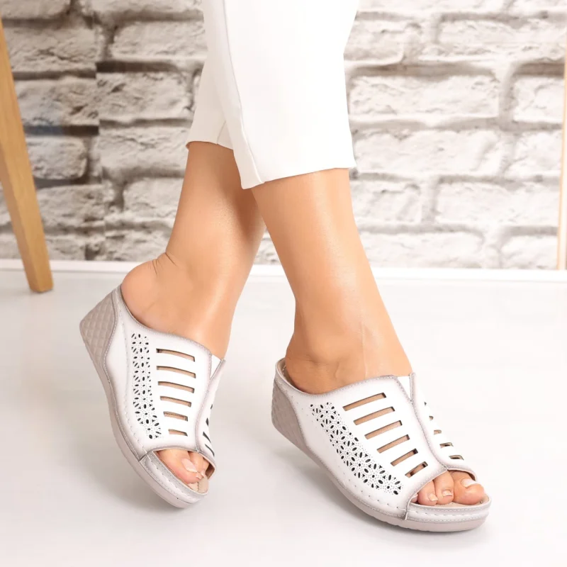 Papuci dama cu platforma Albi din Piele Ecologica Adaya