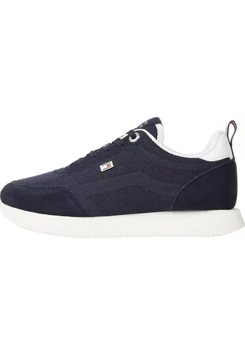 Pantofi sport cu insertii din piele intoarsa,