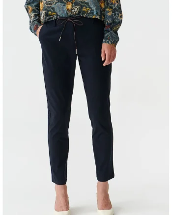 Pantaloni chino drepti, Bleumarin
