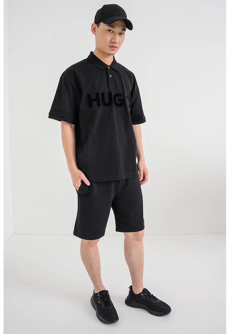 Tricou polo cu croiala lejera si imprimeu logo Doniee, Negru