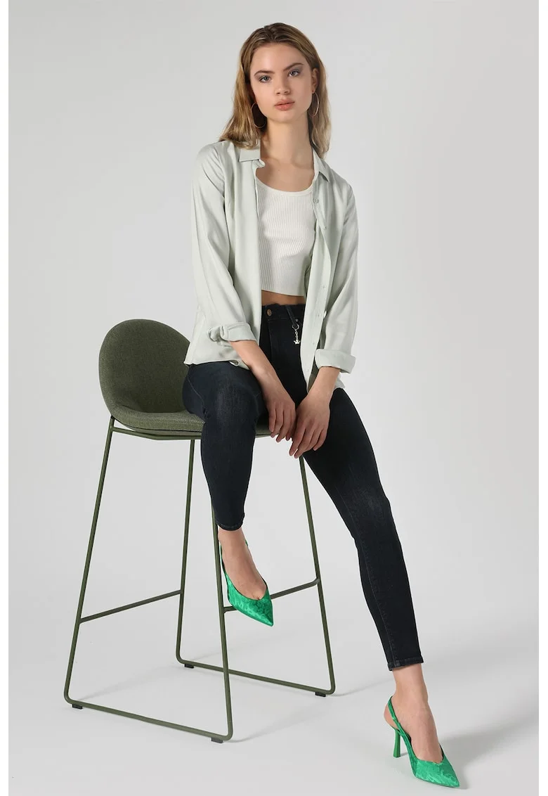 Camasa regular fit cu guler ascutit, Verde pal