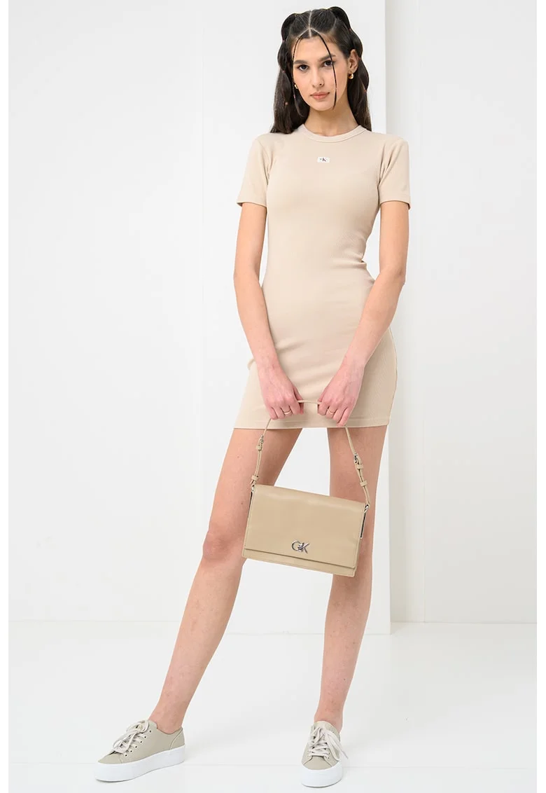 Rochie-tricou cambrata