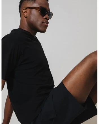 Pantaloni scurti de baie cu buzunare laterale cu clapa, Negru