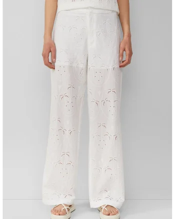Pantaloni cu croiala ampla si perforatii, Alb
