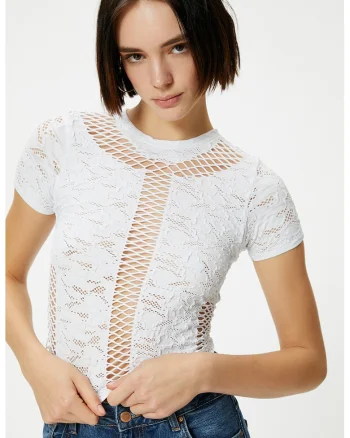 Tricou crop cu broderie, Alb