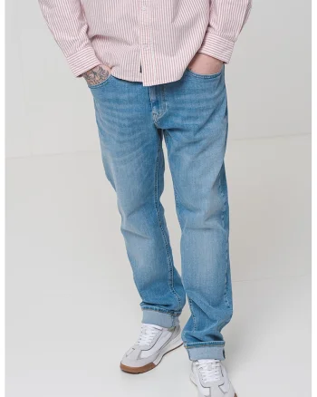 Blugi slim fit cu talie medie